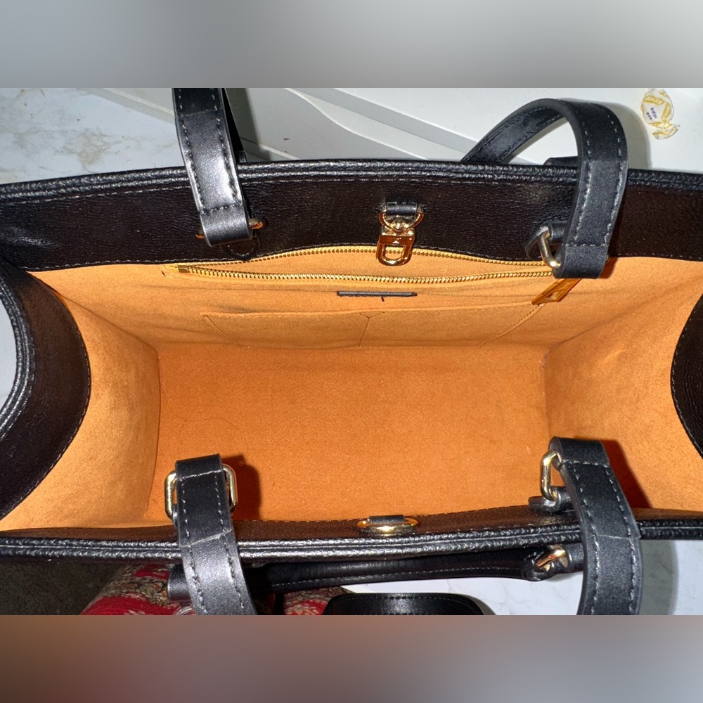Louis Vuitton On The Go MM - Picture 5 of 8